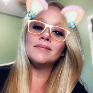 Meet your Posher, Denise